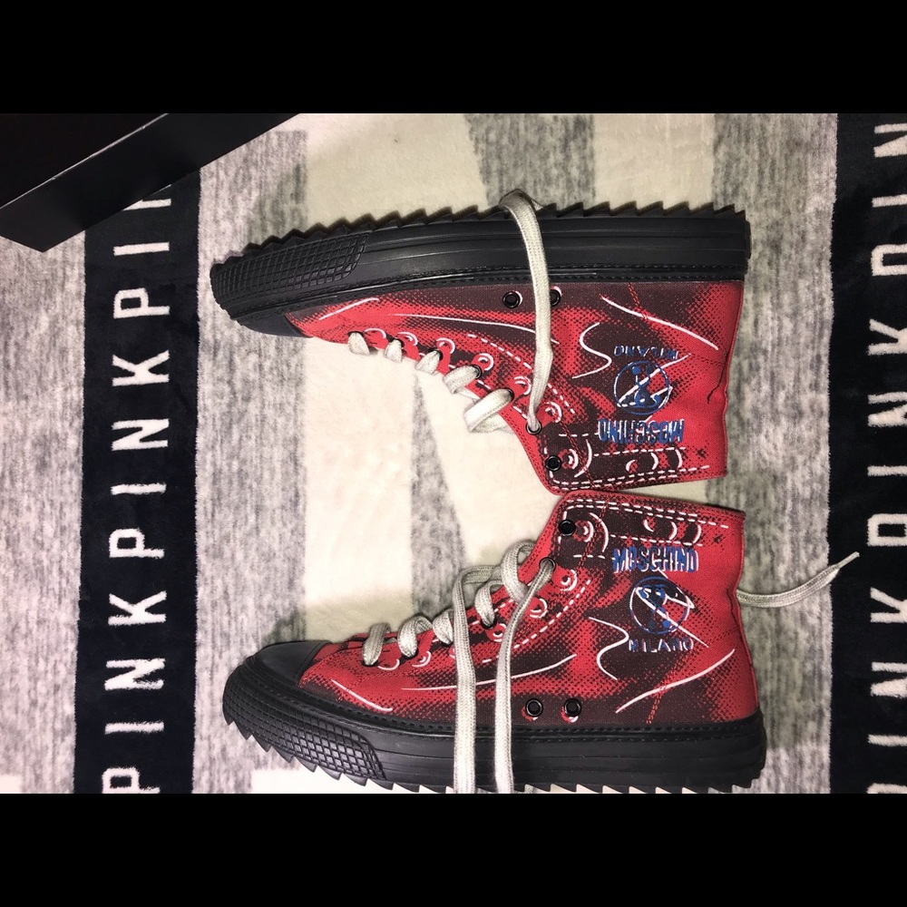 Moschino High top sneakers